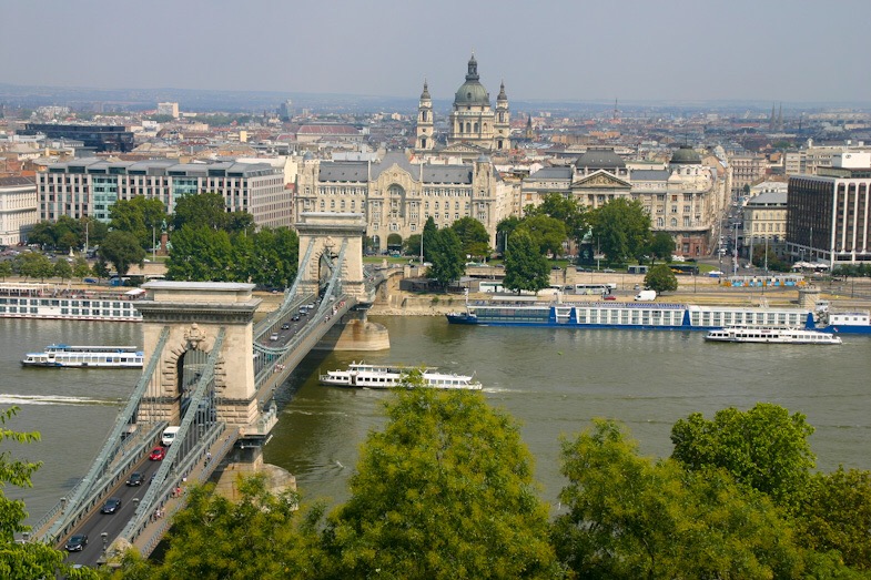 panorama dal castello di budapest sede della galleria nazionale.