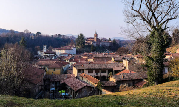 Castiglione Olona, Isola di Toscana in Lombardia